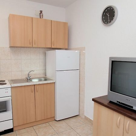 Apartments Iva โตรกีร์ ภายนอก รูปภาพ