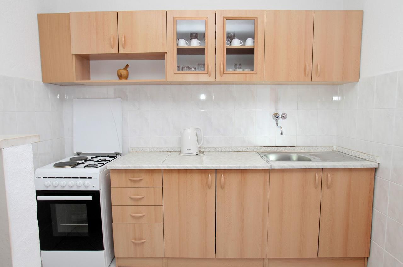Apartments Iva โตรกีร์ ภายนอก รูปภาพ